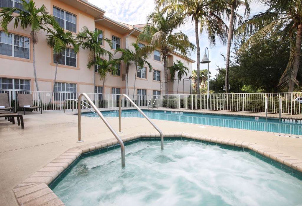 Residence Inn by Marriott West Palm Beach | 2461 Metrocentre Blvd, West Palm Beach, FL 33407, USA | Phone: (561) 687-4747