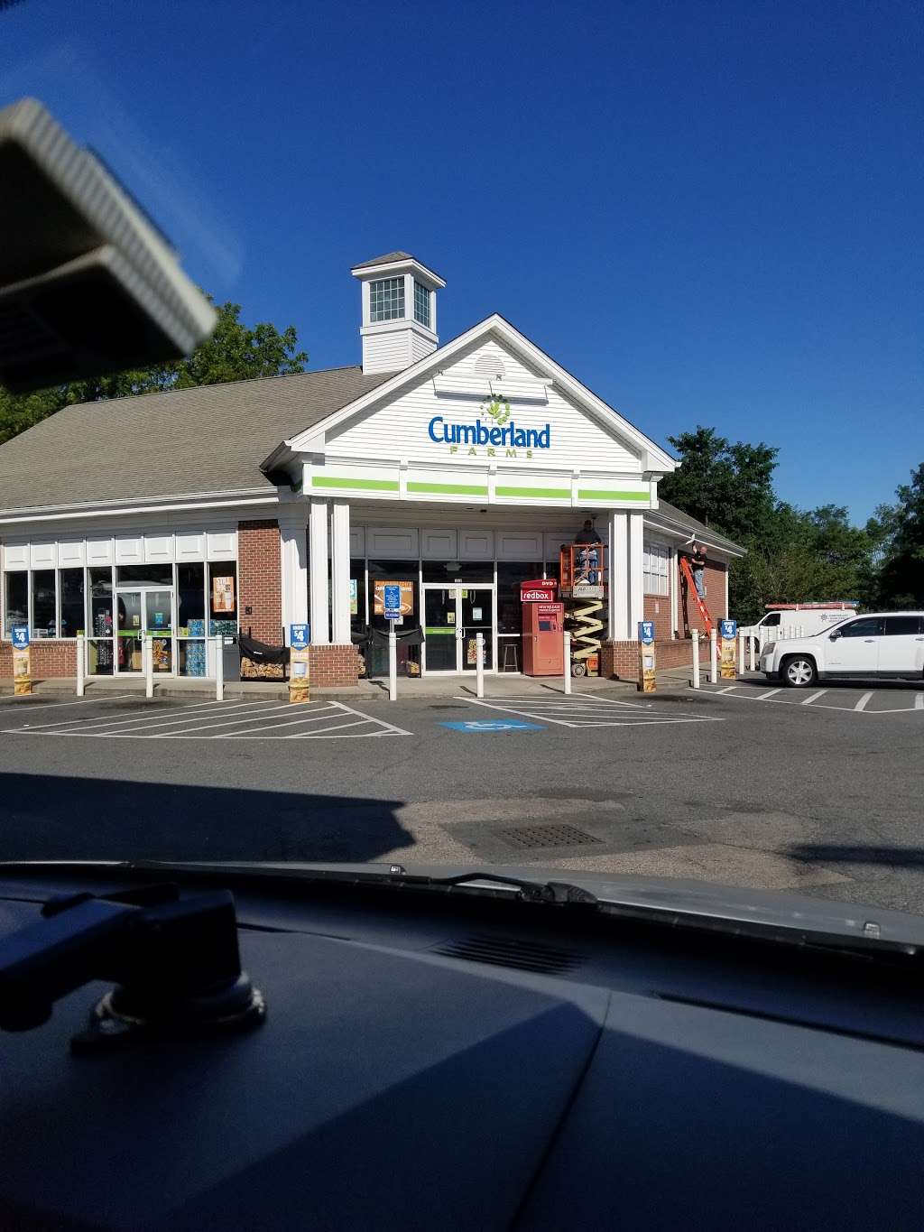 Cumberland Farms | 1001 Pleasant St, Bridgewater, MA 02324, USA | Phone: (508) 279-1565