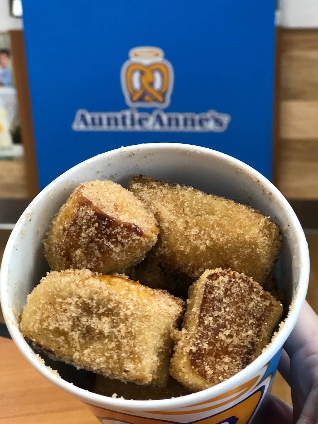 Auntie Annes Pretzels | 2448 Chesapeake Square Ring Rd, Chesapeake, VA 23321, USA | Phone: (757) 381-7775