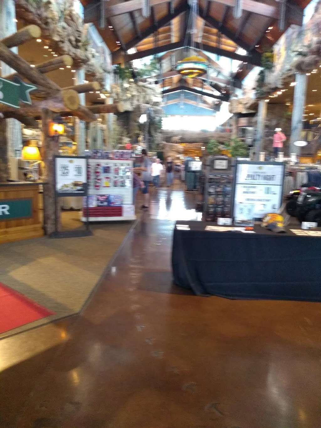 Bass Pro Shops Tracker Boat Center | 1133 N Dobson Rd, Mesa, AZ 85201, USA | Phone: (602) 606-5600