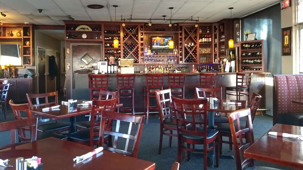 Anthonys Italian Restaurant | 620 W Main St, Purcellville, VA 20132 | Phone: (540) 338-7072