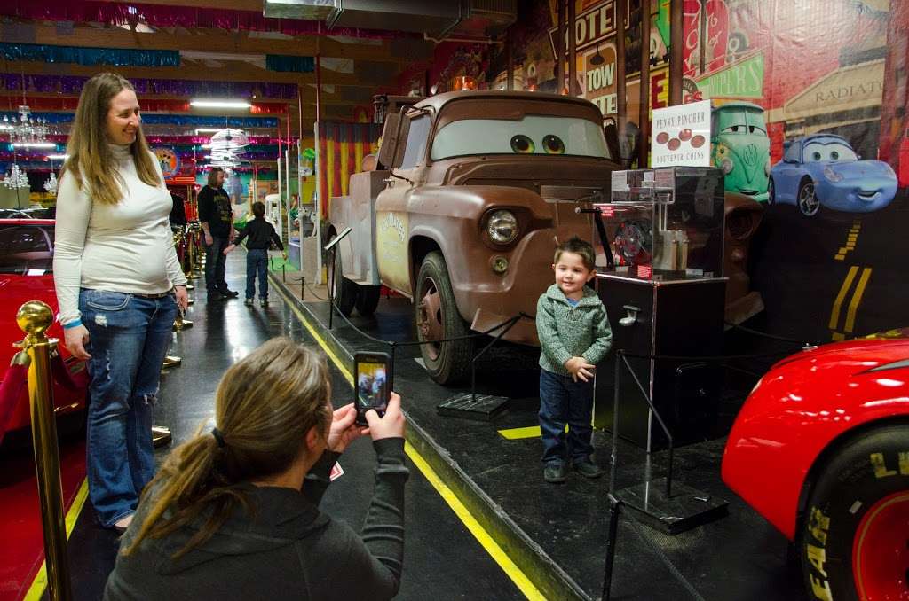 Volo Auto Museum | 27582 Volo Village Rd, Volo, IL 60073, USA | Phone: (815) 385-3644
