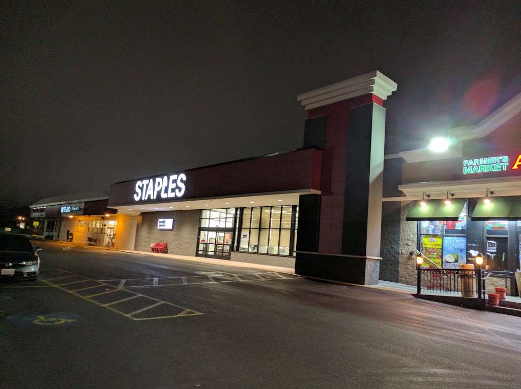 Staples | 991 Providence Hwy, Norwood, MA 02062, USA | Phone: (781) 255-7720