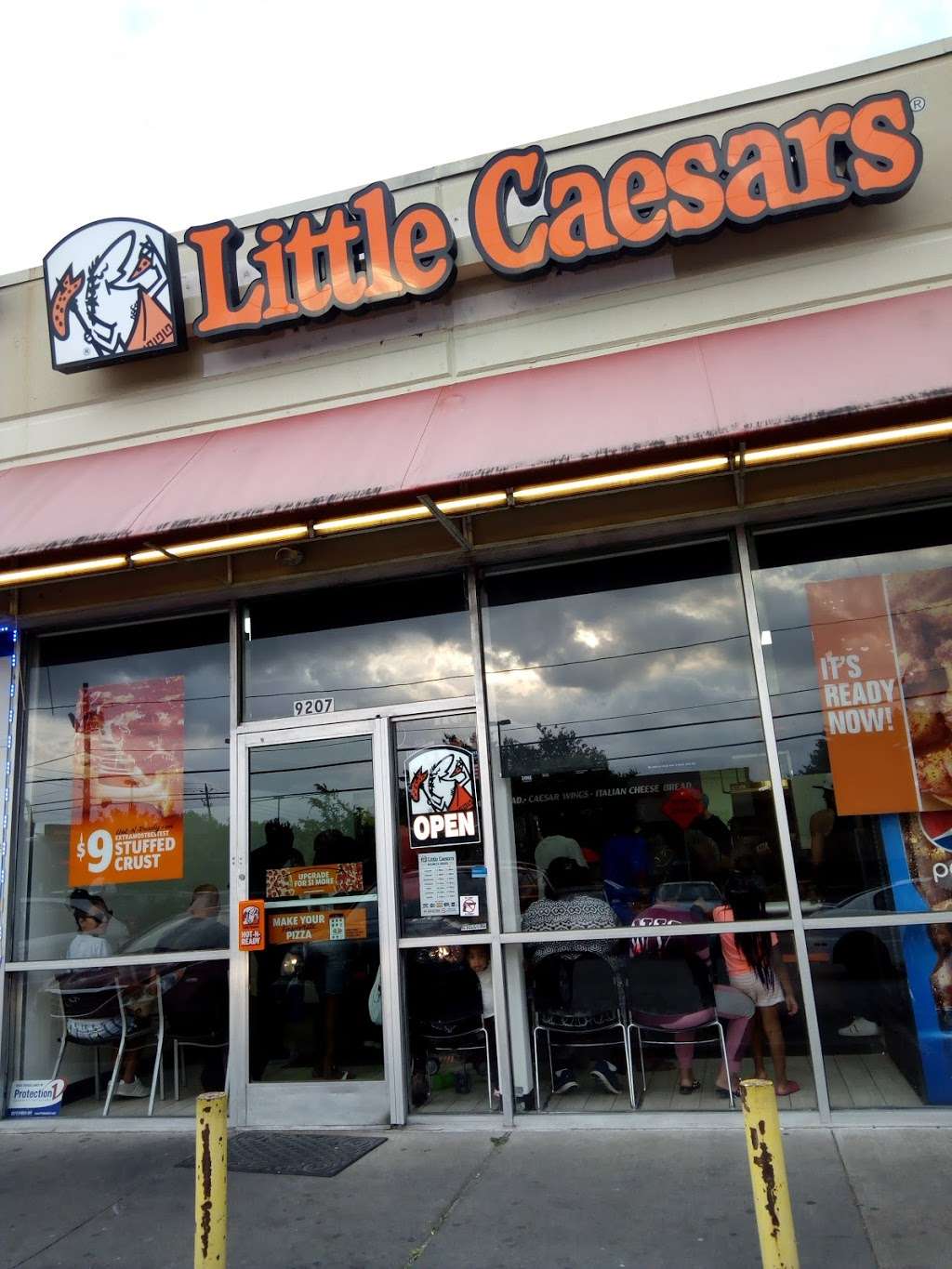 Little Caesars Pizza | 9207 Cullen Blvd, Houston, TX 77051, USA | Phone: (713) 738-7000