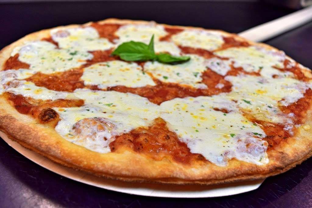 Piazza Pizza | 520 Milton Rd, Rye, NY 10580, USA | Phone: (914) 921-4444