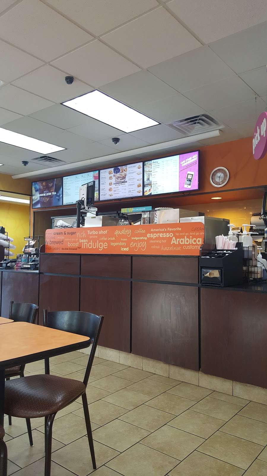 Dunkin Donuts | 1911 S Federal Hwy, Delray Beach, FL 33483, USA | Phone: (561) 243-2628