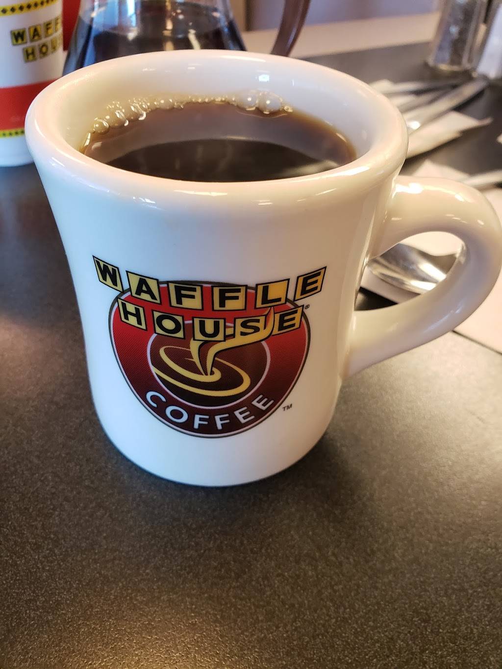 Waffle House | 2627 W Deer Valley Rd, Phoenix, AZ 85027, USA | Phone: (623) 434-5309