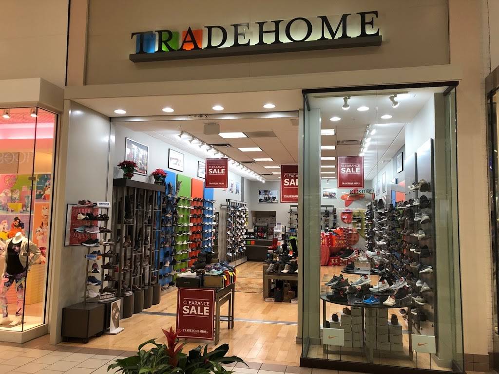 Tradehome Shoes | 6100 O St, Lincoln, NE 68505, USA | Phone: (402) 464-1020