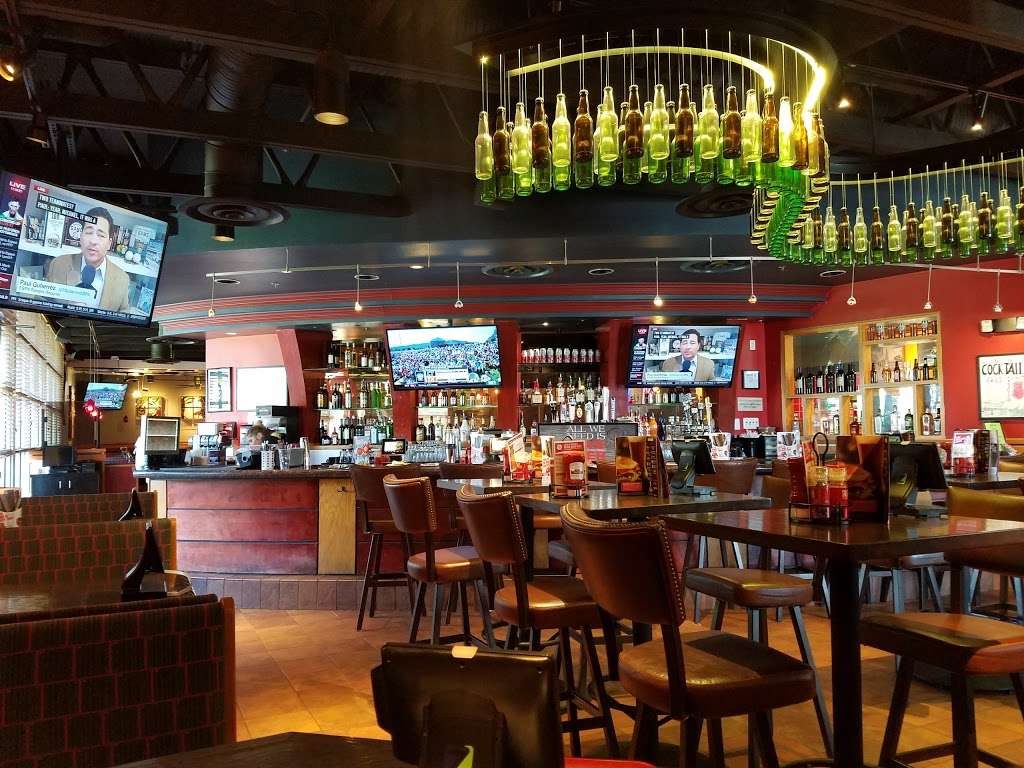 Red Robin Gourmet Burgers and Brews | 14450 Chantilly Crossing Ln, Chantilly, VA 20151, USA | Phone: (703) 961-0620