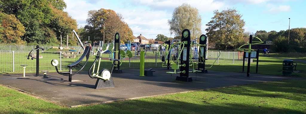 Hacton Park Outdoor Gym | Hornchurch RM14 2NT, UK