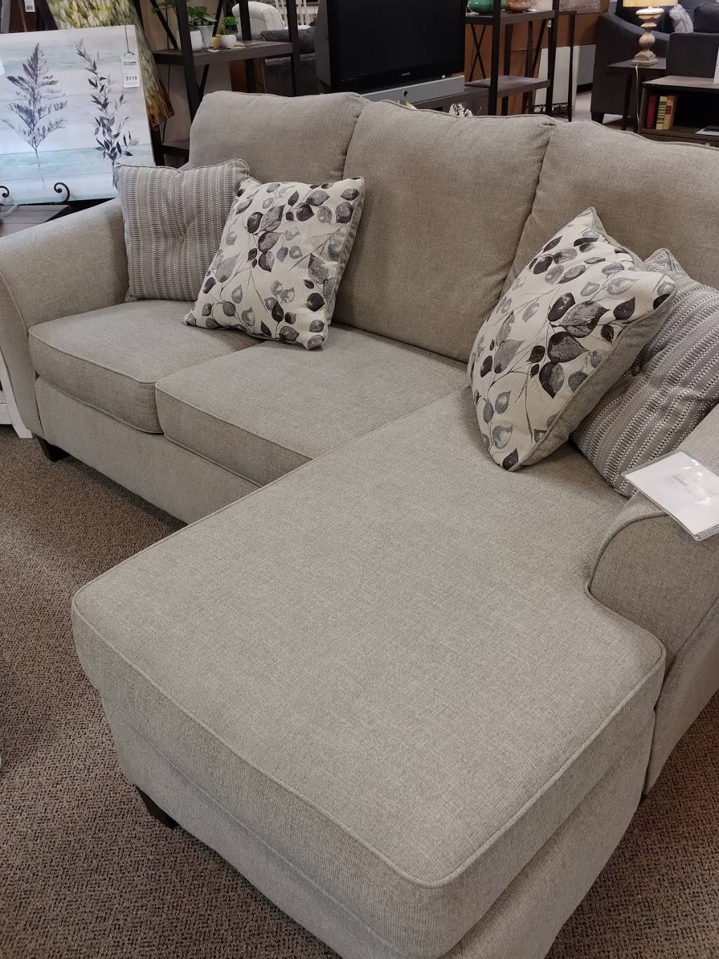 American Home Store Outlets | 5818 Cross Creek Blvd #1725, Fort Wayne, IN 46818 | Phone: (260) 442-0300