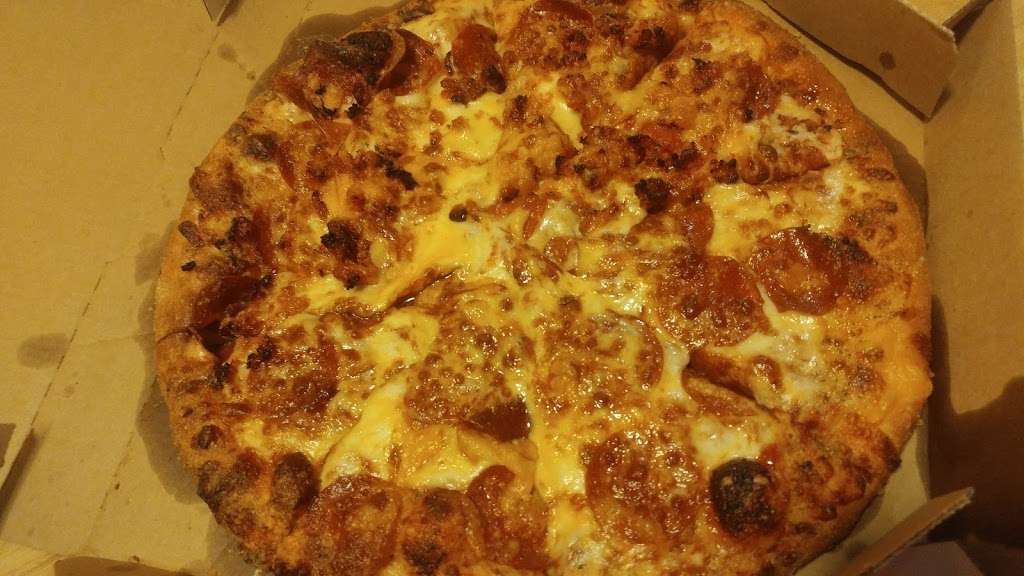 Dominos Pizza | 137 Hart St, Taunton, MA 02780, USA | Phone: (508) 258-9978