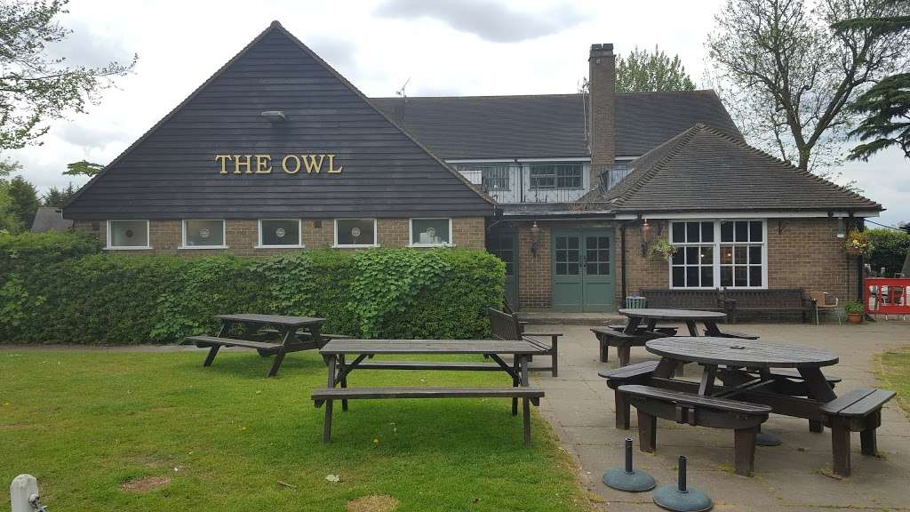 The Owl | Lippitts Hill, Waltham Abbey, Loughton IG10 4AL, UK | Phone: 020 8502 0663