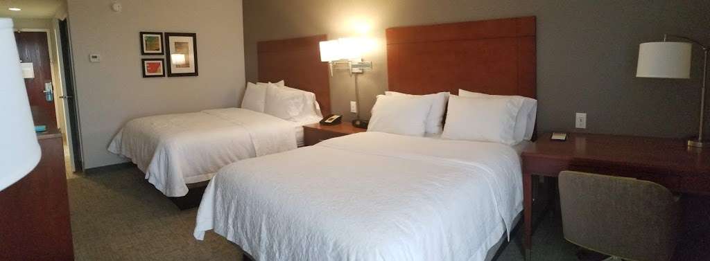 Hampton Inn Indianapolis-SW/Plainfield | 2244 East Perry Rd, Plainfield, IN 46168 | Phone: (317) 839-9993