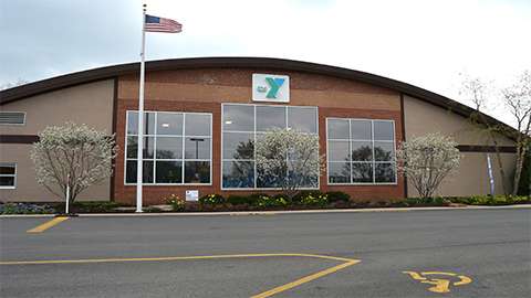 Geneva Lakes Family YMCA | 203 S Wells St, Lake Geneva, WI 53147, USA | Phone: (262) 248-6211