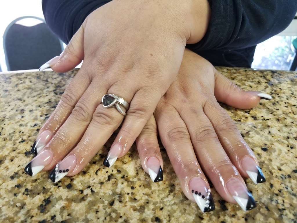 Mia Hair & Nails Salon | 1648 US-27, Clermont, FL 34714, USA | Phone: (352) 243-8380