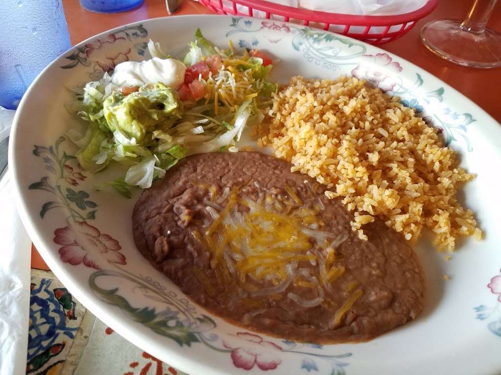 Nellys Mexican Food | 4506 SE U.S. Hwy 169, St Joseph, MO 64507 | Phone: (816) 233-8646