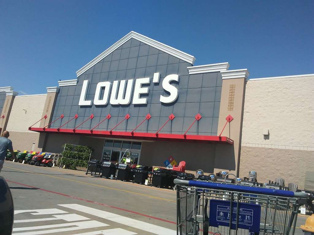 Lowes Home Improvement | 1710 Chalk Hill Rd, Dallas, TX 75212, USA | Phone: (214) 257-1406