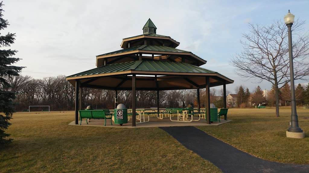 Longmeadow Park | 1800 Somerset Ln, Mundelein, IL 60060 | Phone: (847) 566-0650