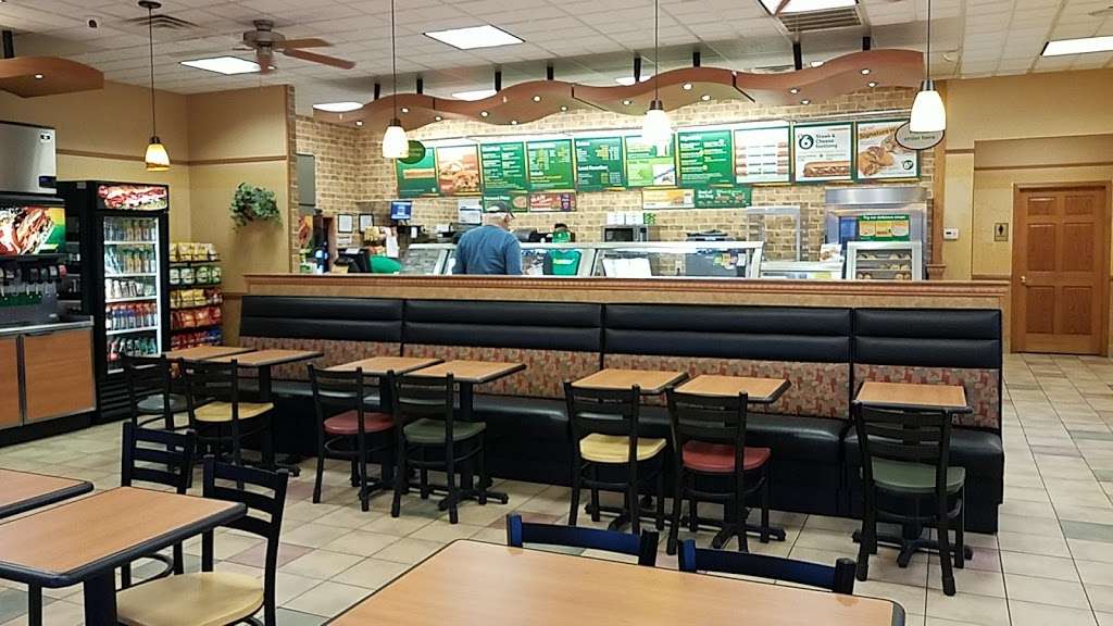 Subway Restaurants | 101 S. Rt 53, Gardner, IL 60424, USA | Phone: (815) 237-2300