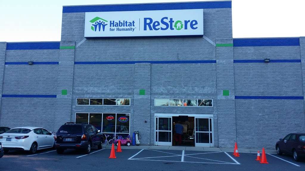 Habitat for Humanity Charlotte Restore | 8104 University City Blvd, Charlotte, NC 28213 | Phone: (704) 716-3150