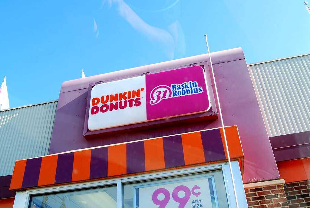 Baskin-Robbins | 1743 W Lawrence Ave, Chicago, IL 60640 | Phone: (773) 334-0554