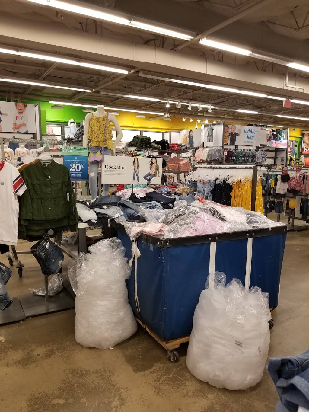 Old Navy - with Curbside Pickup | 701 NJ-440, Jersey City, NJ 07304 | Phone: (201) 433-7250