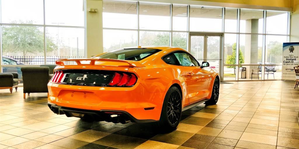 Veterans Ford | 7201 W Linebaugh Ave, Tampa, FL 33625, USA | Phone: (813) 962-1100