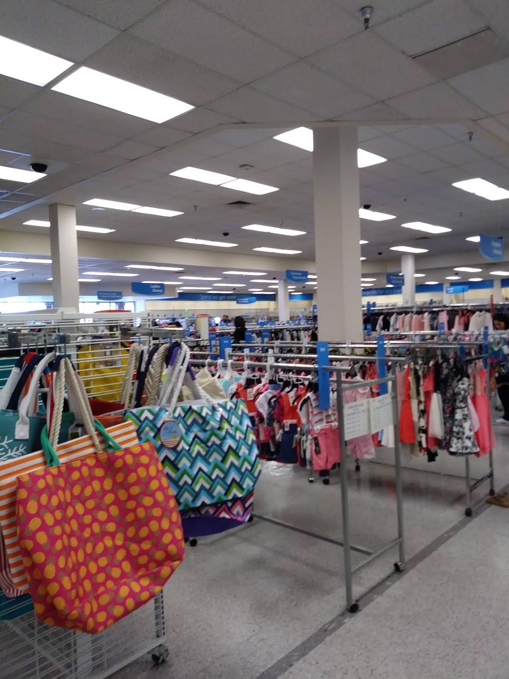 Ross Dress for Less | 90 W Shaw Ave, Clovis, CA 93612, USA | Phone: (559) 298-4835