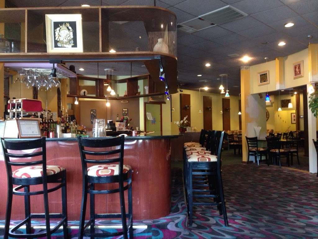 Krua Khun Yah Thai Restaurant | 325 Pond St, Ashland, MA 01721, USA | Phone: (508) 881-4200