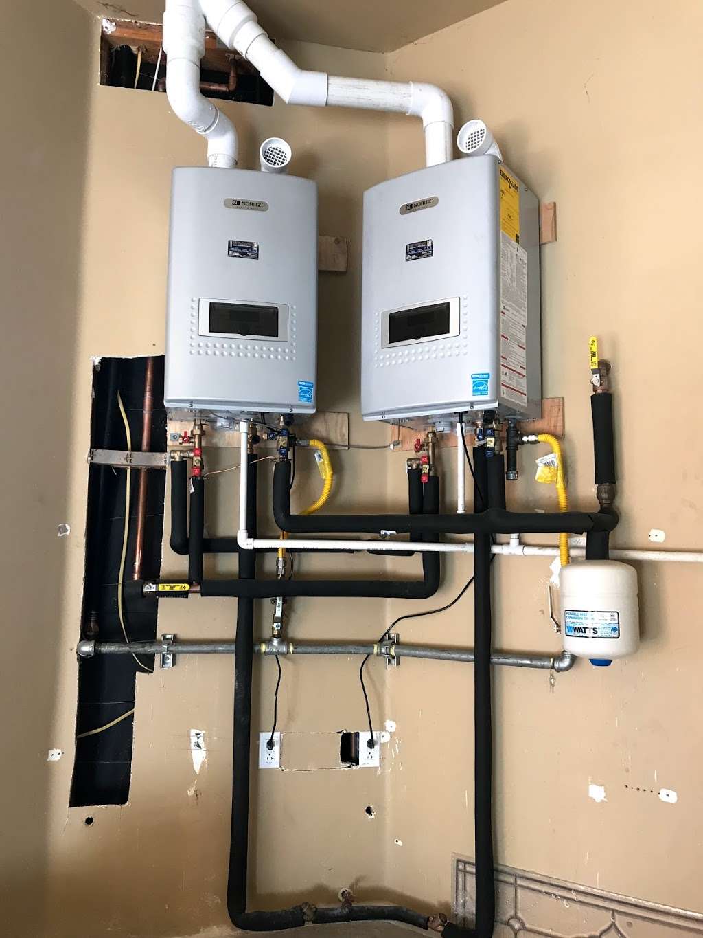 All tankless water heater and plumbing | 10960 San Mateo Pl, Rancho Cucamonga, CA 91701 | Phone: (909) 452-4689