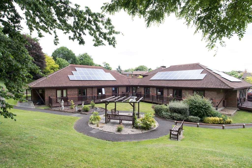 Pinehurst Care Home | Pinehurst, Sevenoaks TN14 5AQ, UK | Phone: 0333 321 4712