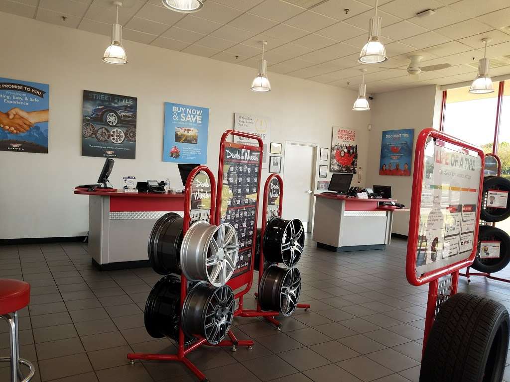 Discount Tire | 13645 N Central Expy, Dallas, TX 75243, USA | Phone: (972) 231-7828