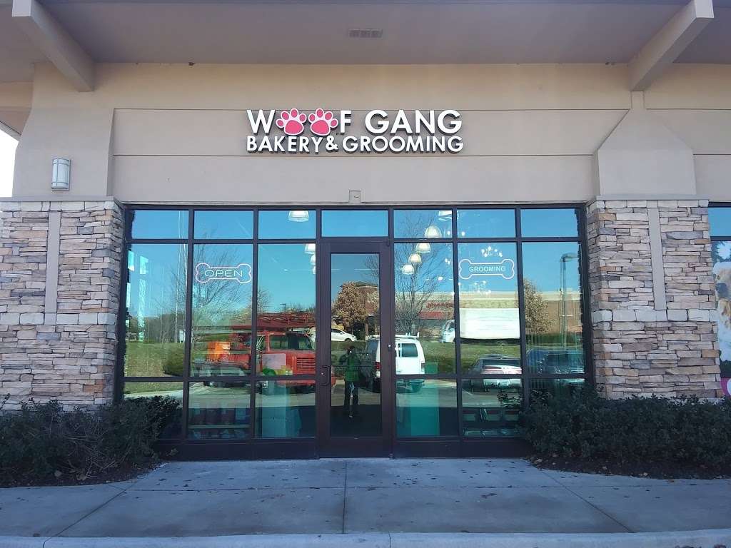 Woof Gang Bakery & Grooming Ironhorse | 5307 151st St, Leawood, KS 66224 | Phone: (913) 730-8420