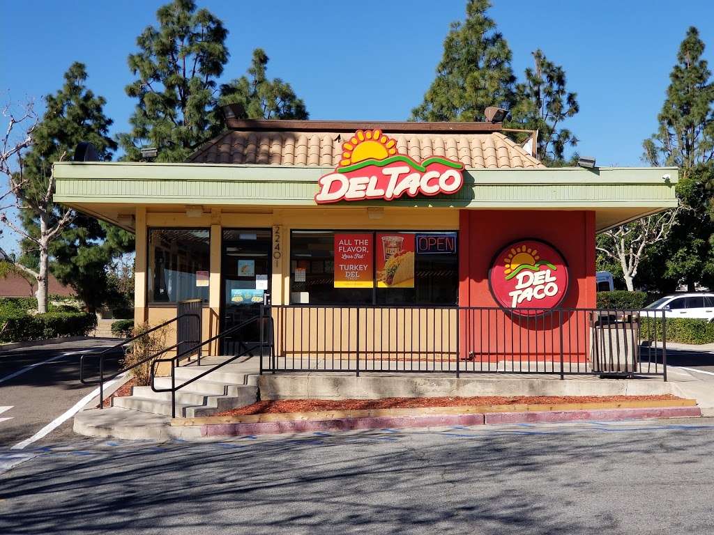 Del Taco | 22401 El Toro Rd, Lake Forest, CA 92630, USA | Phone: (949) 586-5124