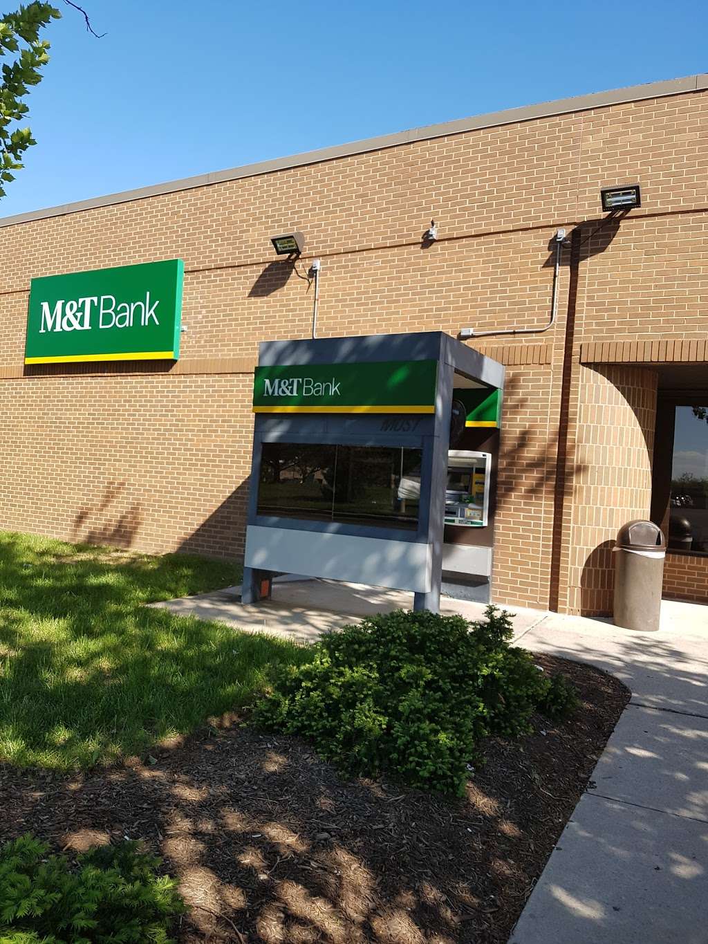 M&T Bank | 7210 Ambassador Rd, Baltimore, MD 21244 | Phone: (410) 277-7185