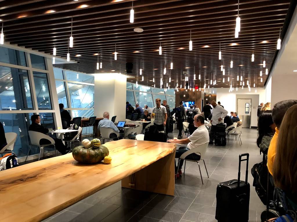 anerican express centurion lounge dallas tx