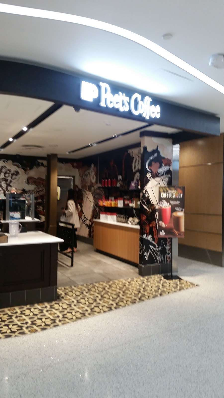 Peets Coffee & Tea | Terminal 6, 600 World Way, Los Angeles, CA 90045, USA