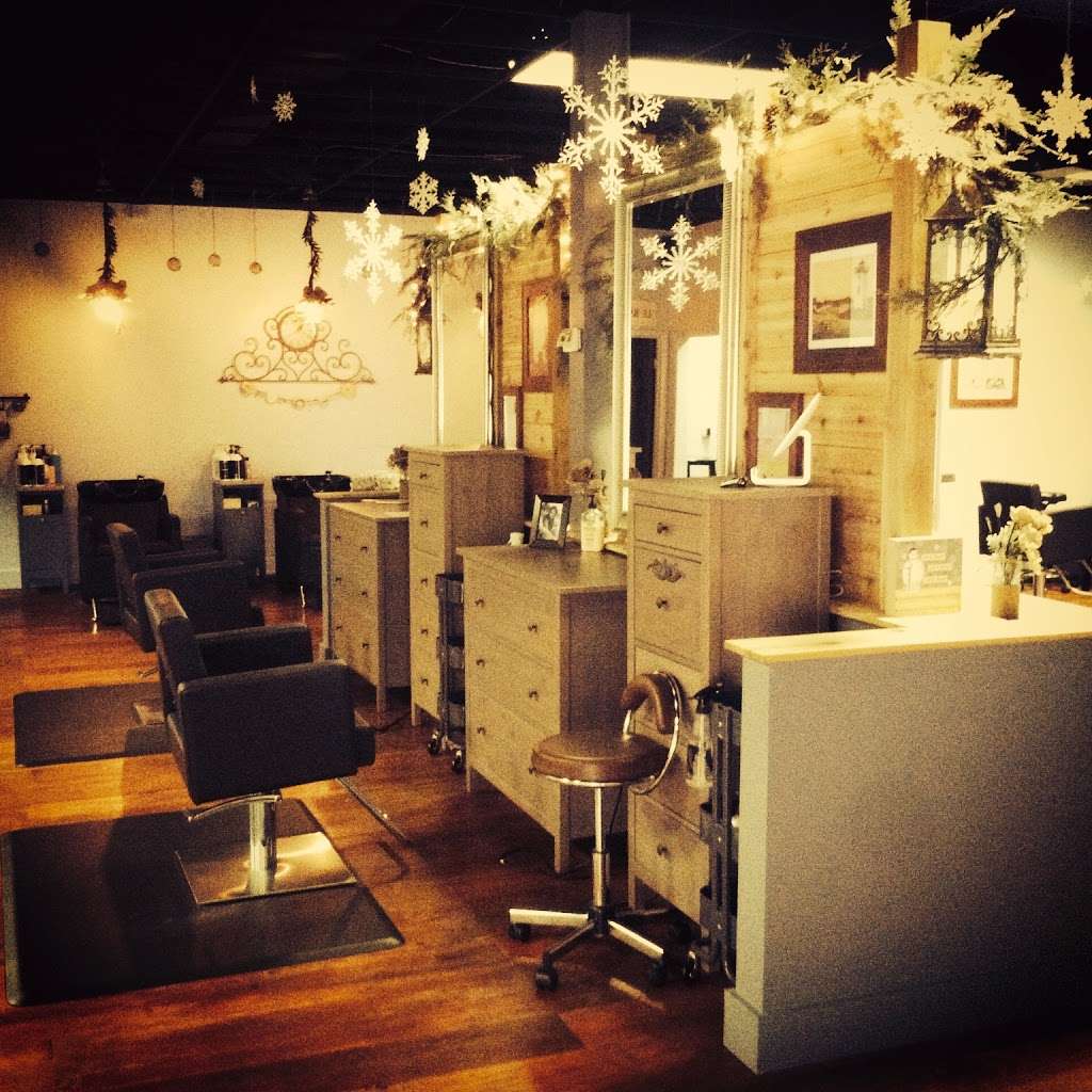 J and Company Hair Studio | 2335 Temple Trail #3, Winter Park, FL 32789, USA | Phone: (407) 485-4247