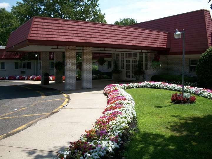 Summer Hill Nursing and Rehab Center | 111 County Rd 516, Old Bridge, NJ 08857 | Phone: (732) 254-8200