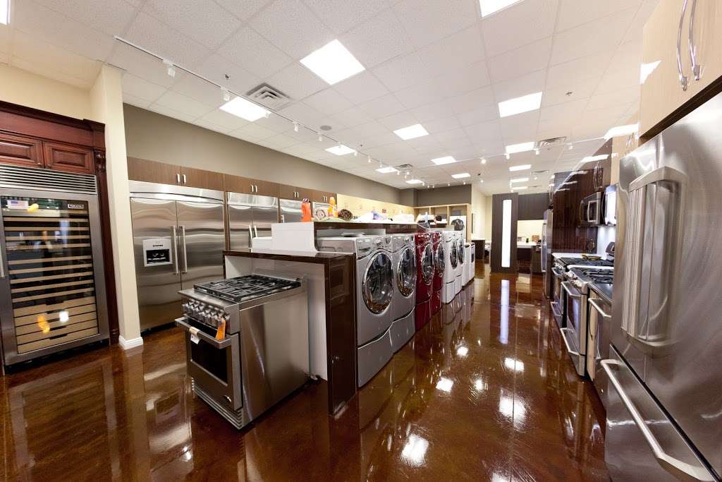 Universal Appliance and Kitchen Center | 26767 Agoura Rd, Calabasas, CA 91302, USA | Phone: (818) 880-0011
