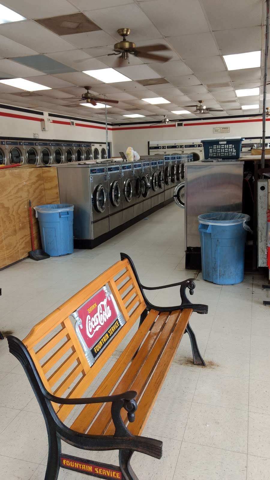 Dickinson Laundromat | 4212 FM 517 Rd E, Dickinson, TX 77539, USA | Phone: (281) 534-4811