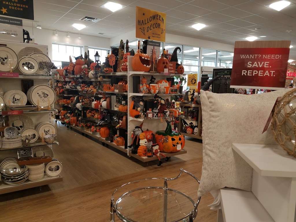 HomeGoods | 110 Lefante Way, Bayonne, NJ 07002, USA | Phone: (201) 339-2301