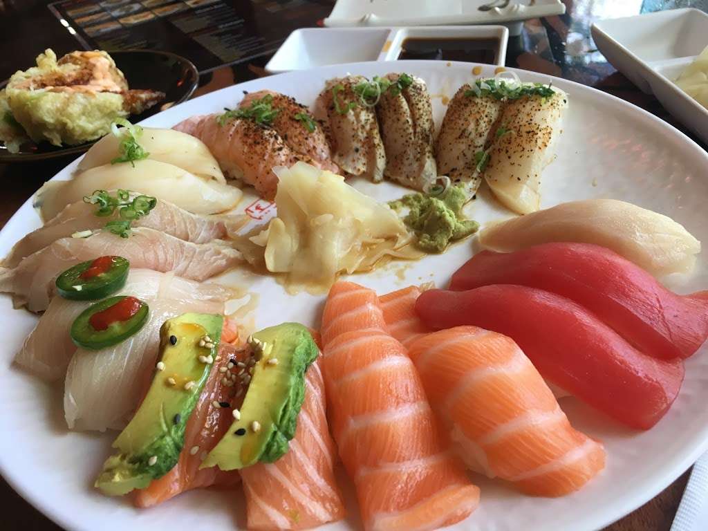 Sushi Song Japanese Restaurant | 22896 Copper Hill Dr, Santa Clarita, CA 91350 | Phone: (661) 297-5659