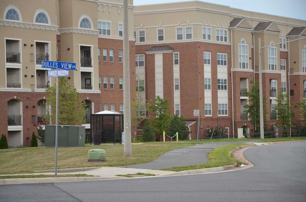 Ashton at Dulles Corner Apartments | 13958 Mansarde Ave, Herndon, VA 20171 | Phone: (703) 793-8860