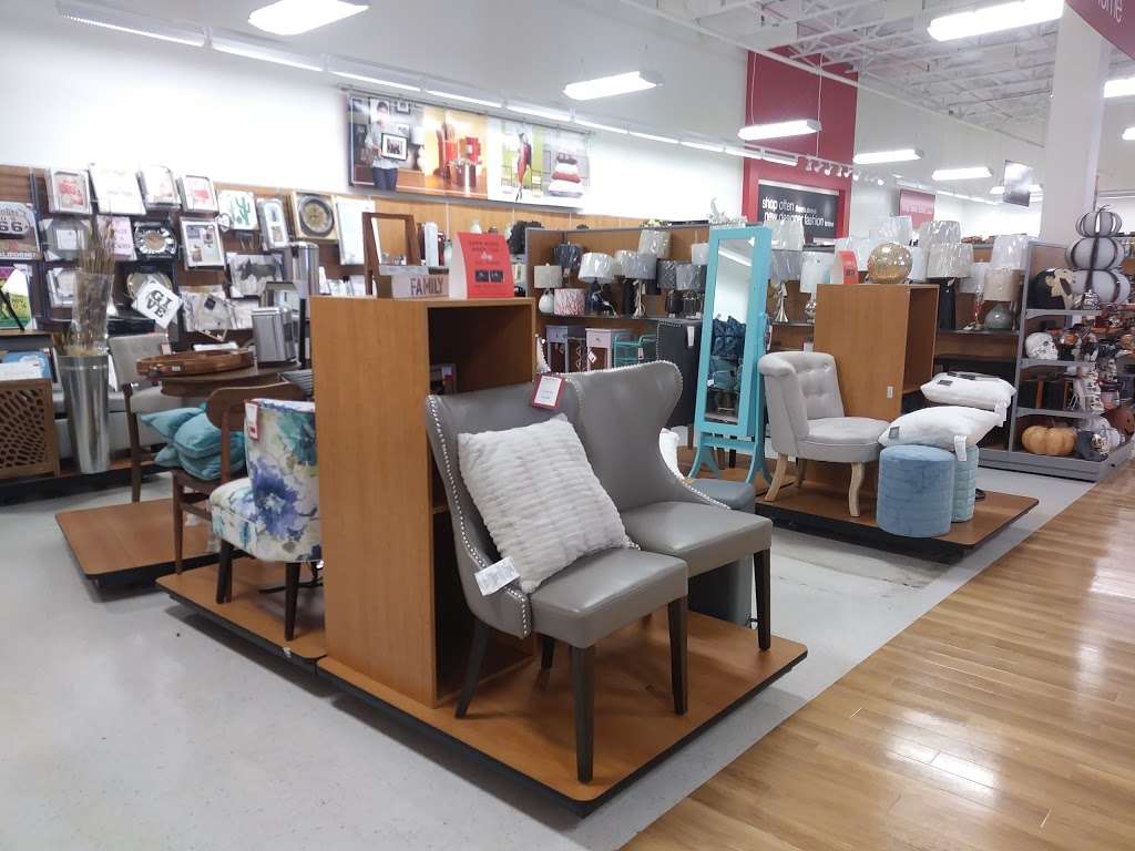 T.J. Maxx | 1230 Fitzgerald Dr, Pinole, CA 94564 | Phone: (510) 262-9517