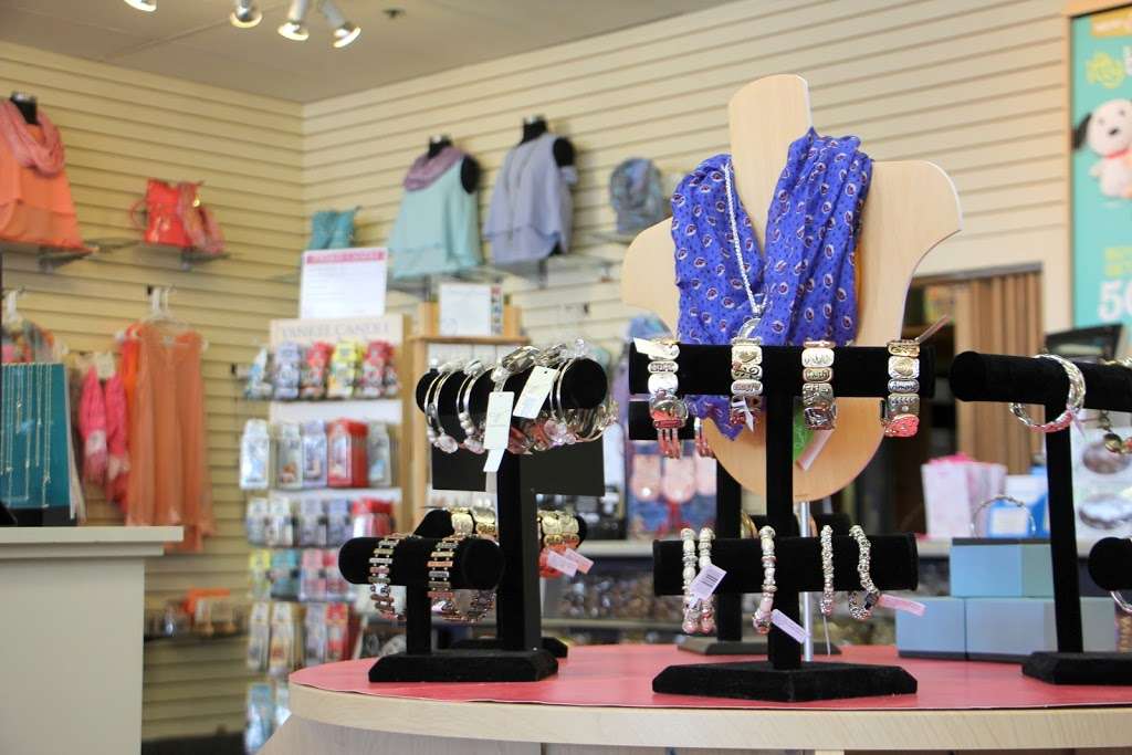 Ruths Hallmark Shop | Circle Shopping Center, 1622 Kings Hwy N #12, Cherry Hill, NJ 08034 | Phone: (856) 216-8450