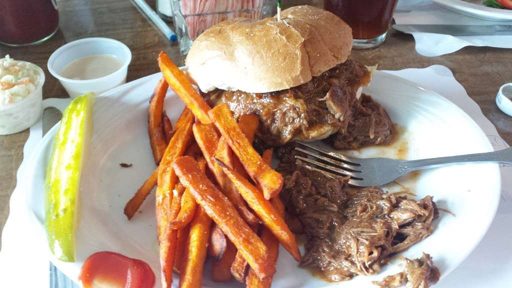 Lory's Lakeside 97 Church Ln, North Brunswick Township, NJ 08902, USA