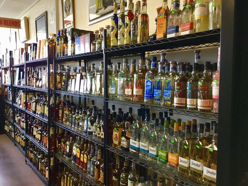 Star Liquor | 6322, FM78, San Antonio, TX 78244, USA | Phone: (210) 310-2594