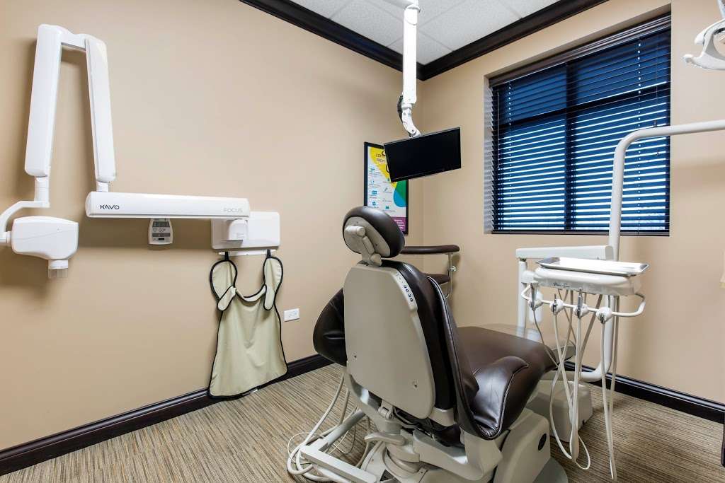 Romeoville Smiles Dentistry | 450 S Weber Rd, Romeoville, IL 60446, USA | Phone: (815) 782-8882